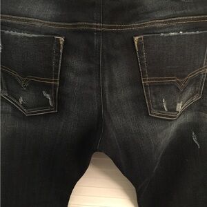 Men's Black Distressed Jeans